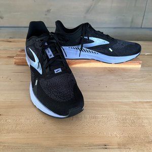 Brooks Launch GTS 9 Women's running shoe - NWOT - Size 11.5 Wide